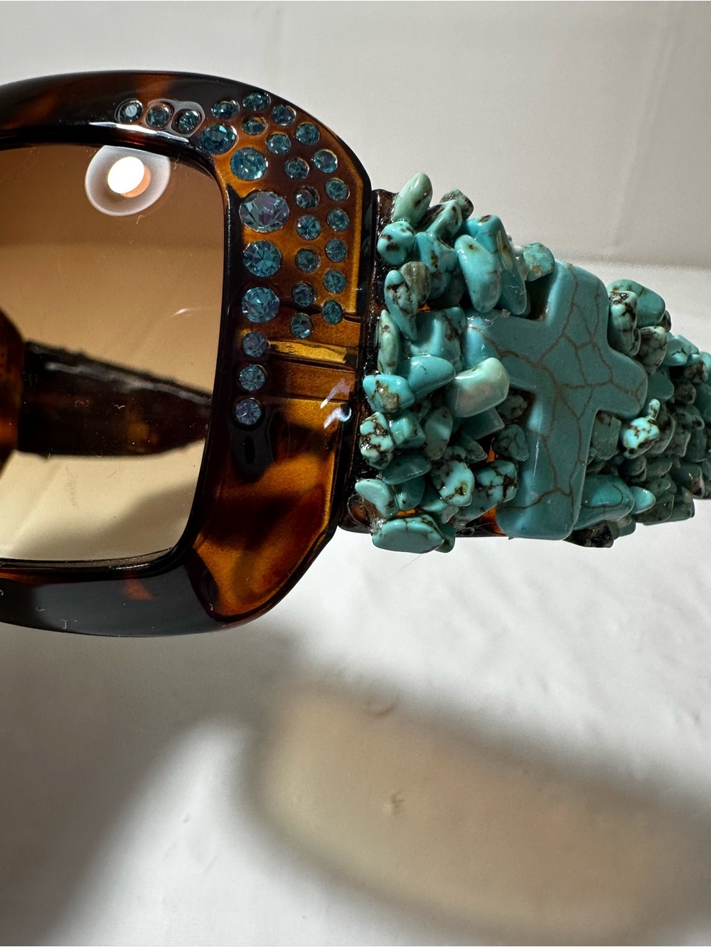 Tortoise Frame Sunglasses with Turquoise Bead Detailing WESTERN Wear from Wy
